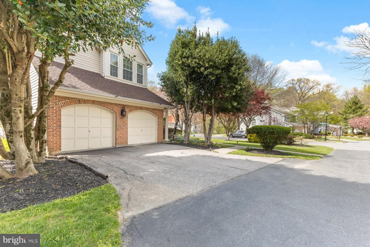 16011 Pennsbury Drive photo 4