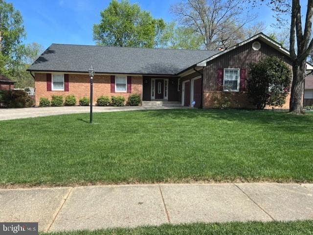 702 W Tantallon Drive photo 1