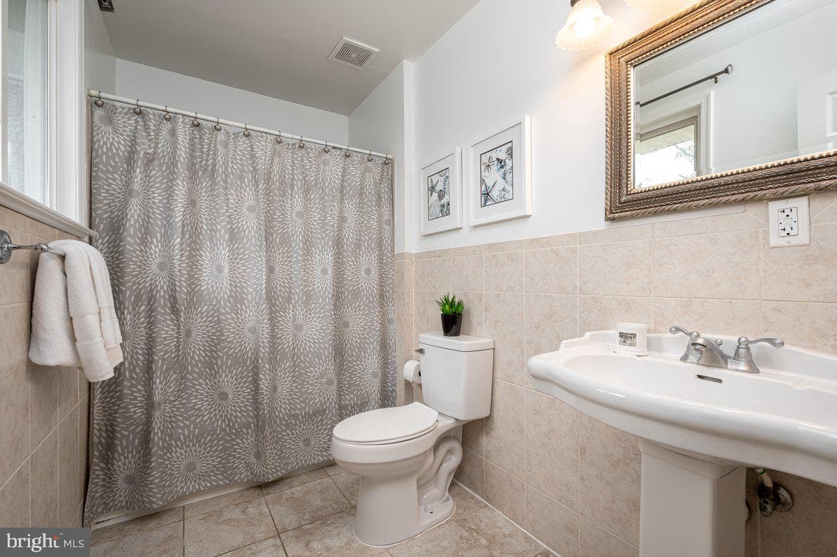 5405 Chesterfield Drive photo 11