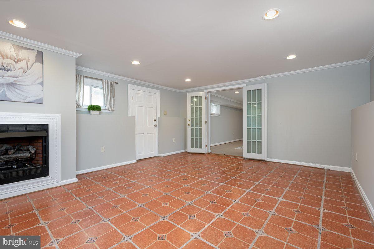 5405 Chesterfield Drive photo 22