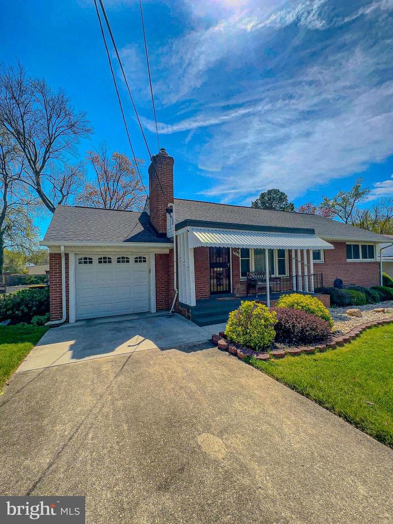 9319 Riggs Road photo 2
