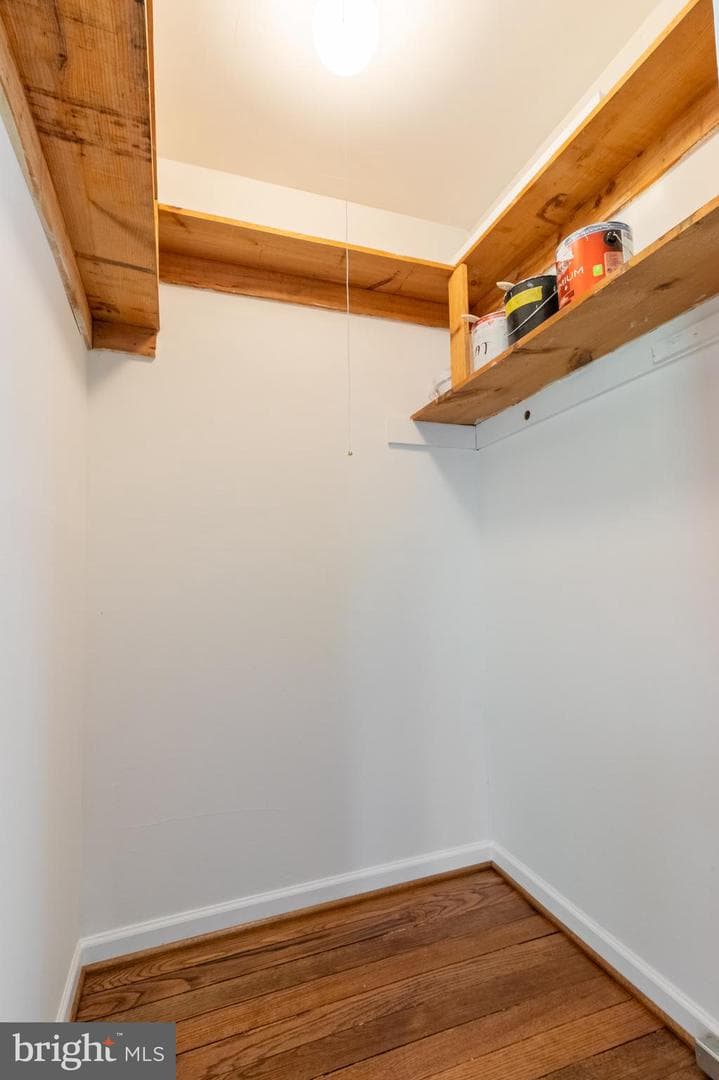 8 T Laurelhill Road photo 10