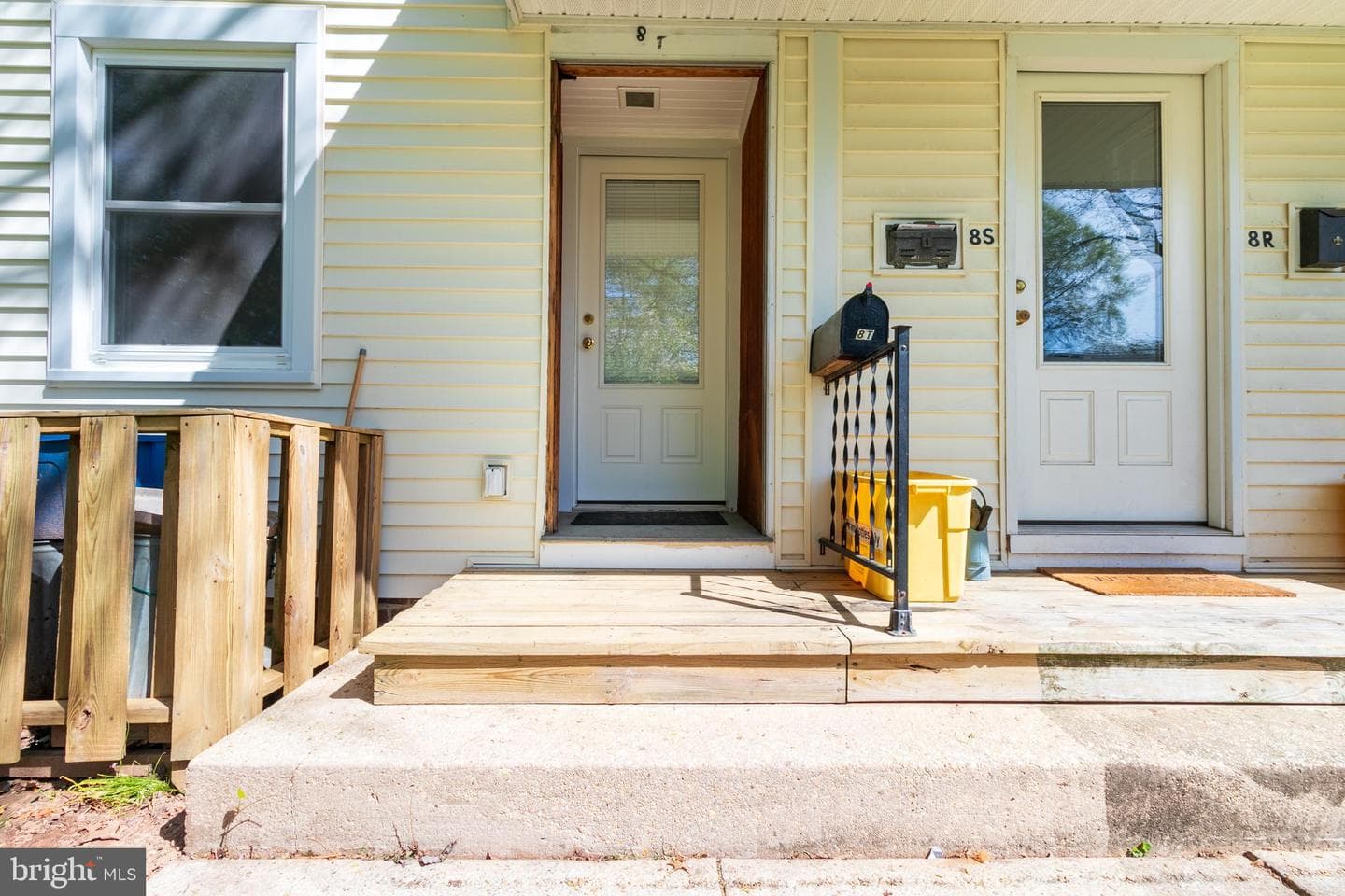 8 T Laurelhill Road photo 2