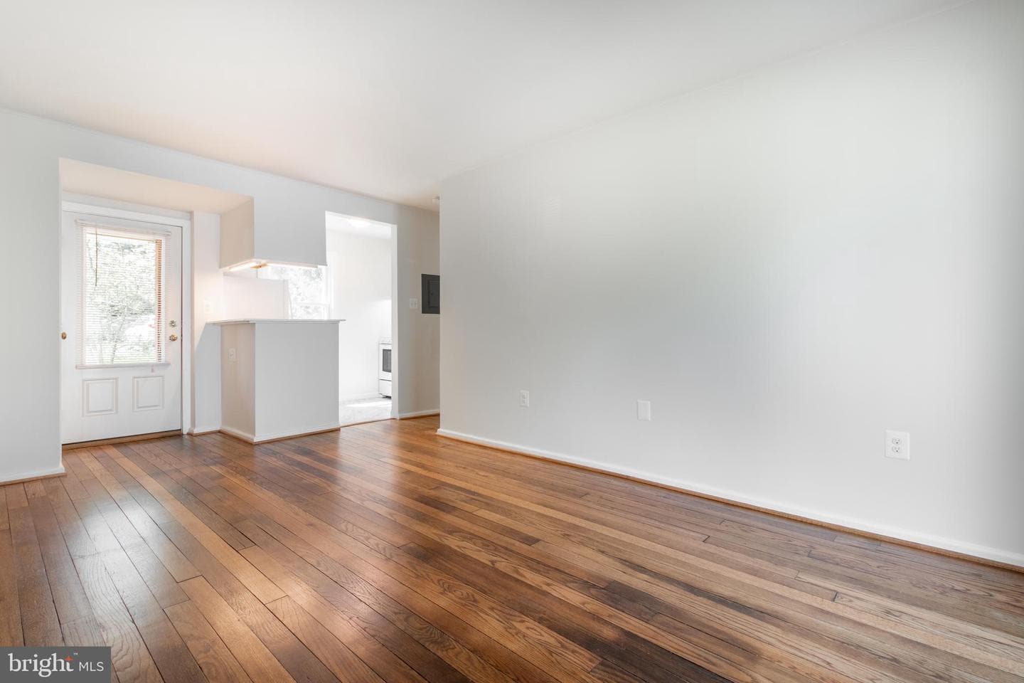 8 T Laurelhill Road photo 7