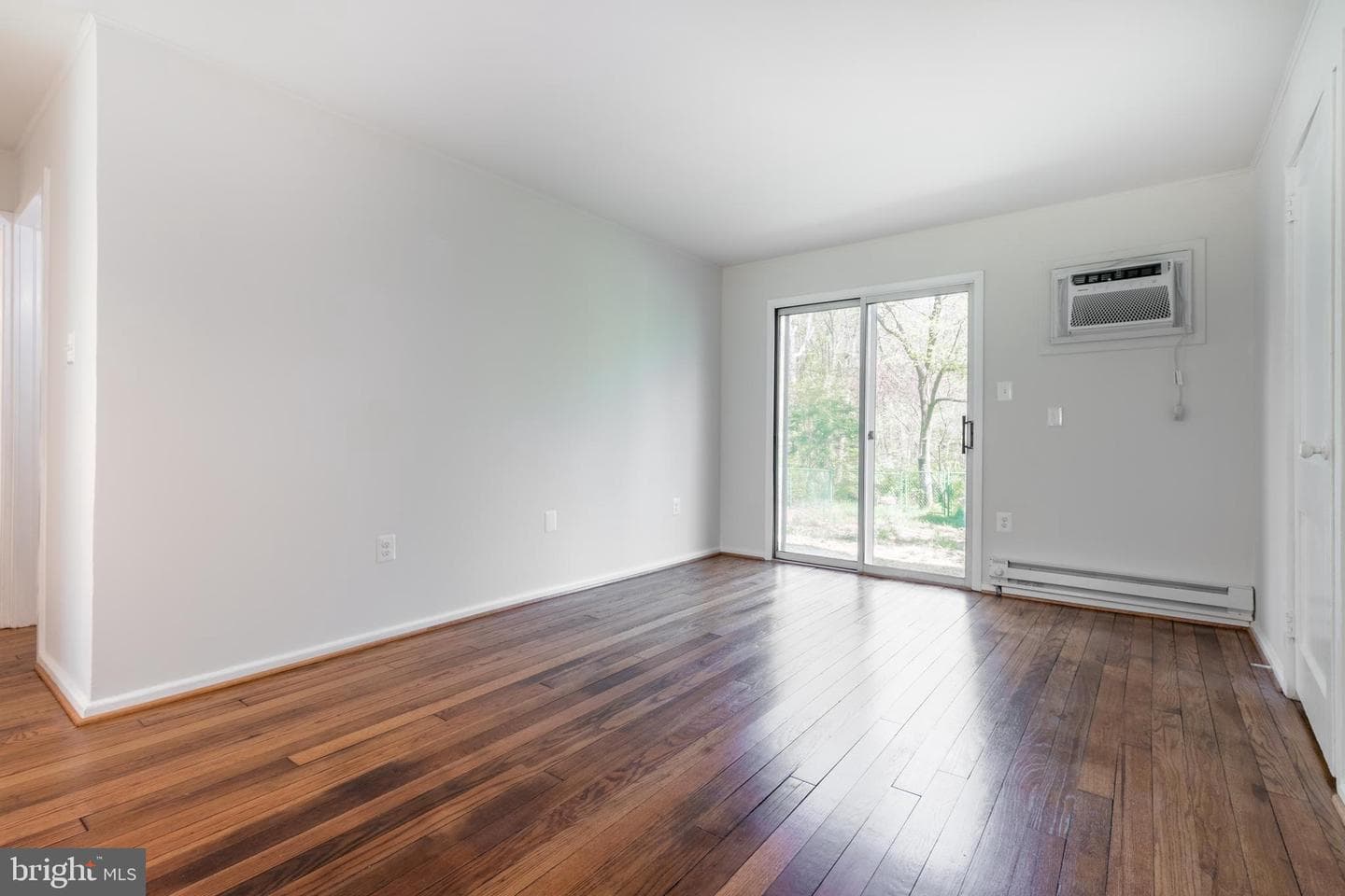 8 T Laurelhill Road photo 8