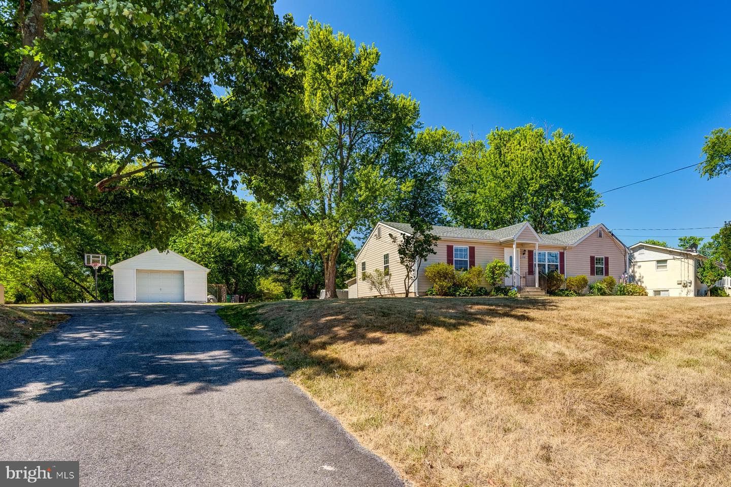 10108 Allentown Road photo 2