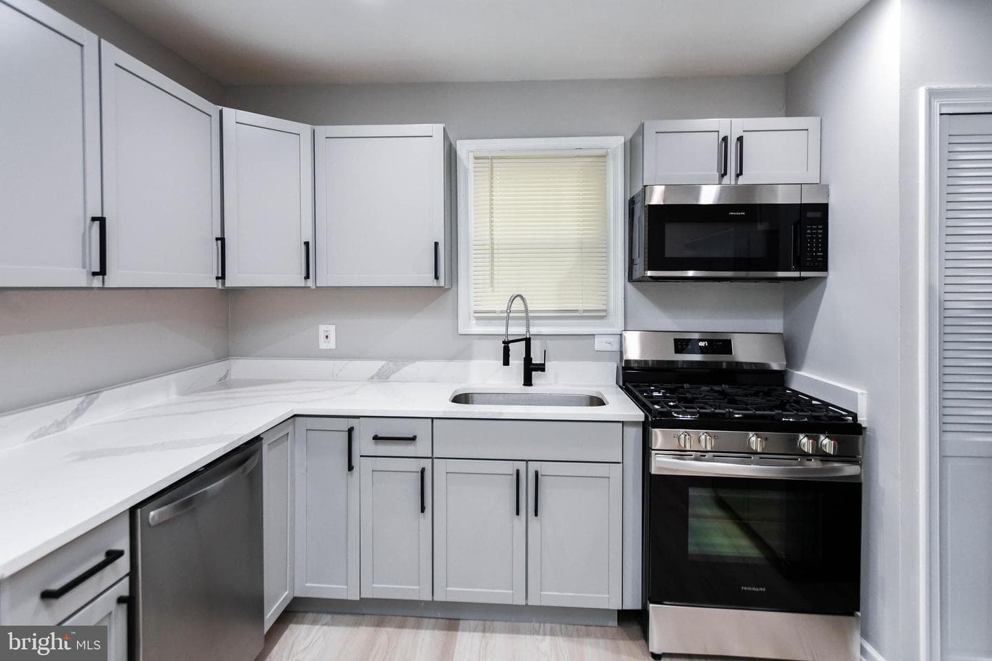 5524 Addison Road photo 13