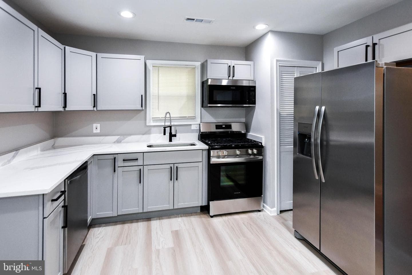 5524 Addison Road photo 7