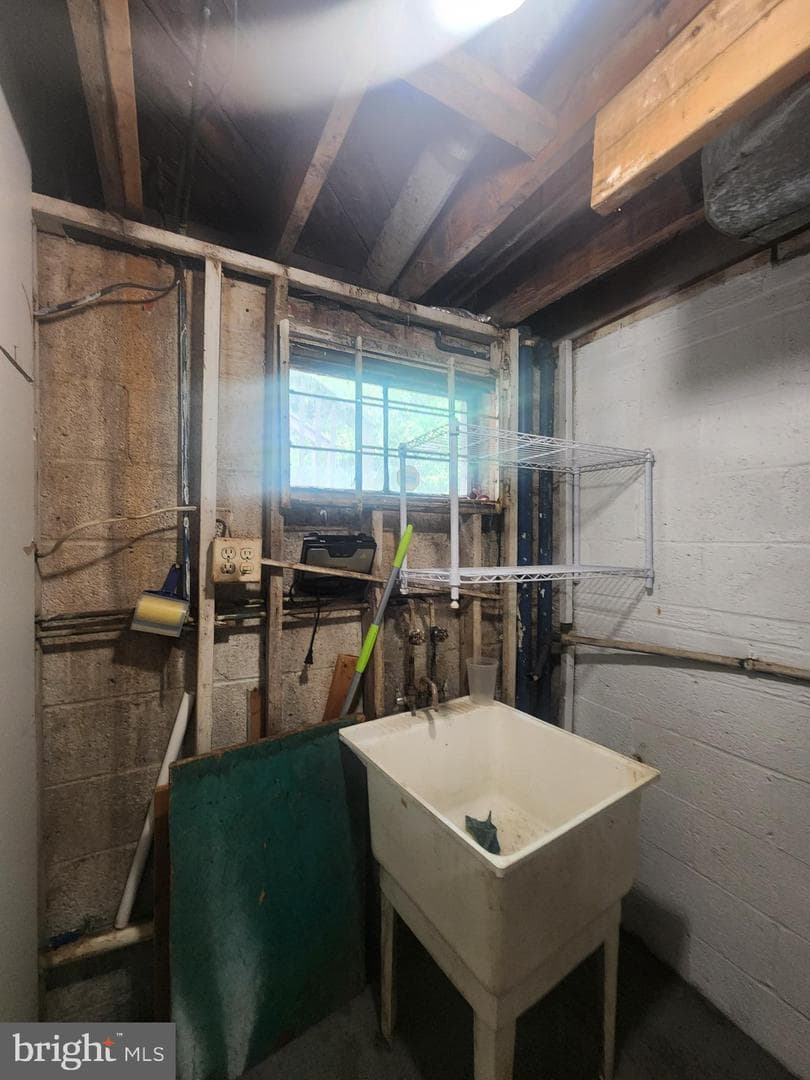 2709 Hughes Road photo 14