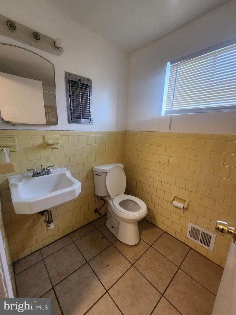2709 Hughes Road photo 4