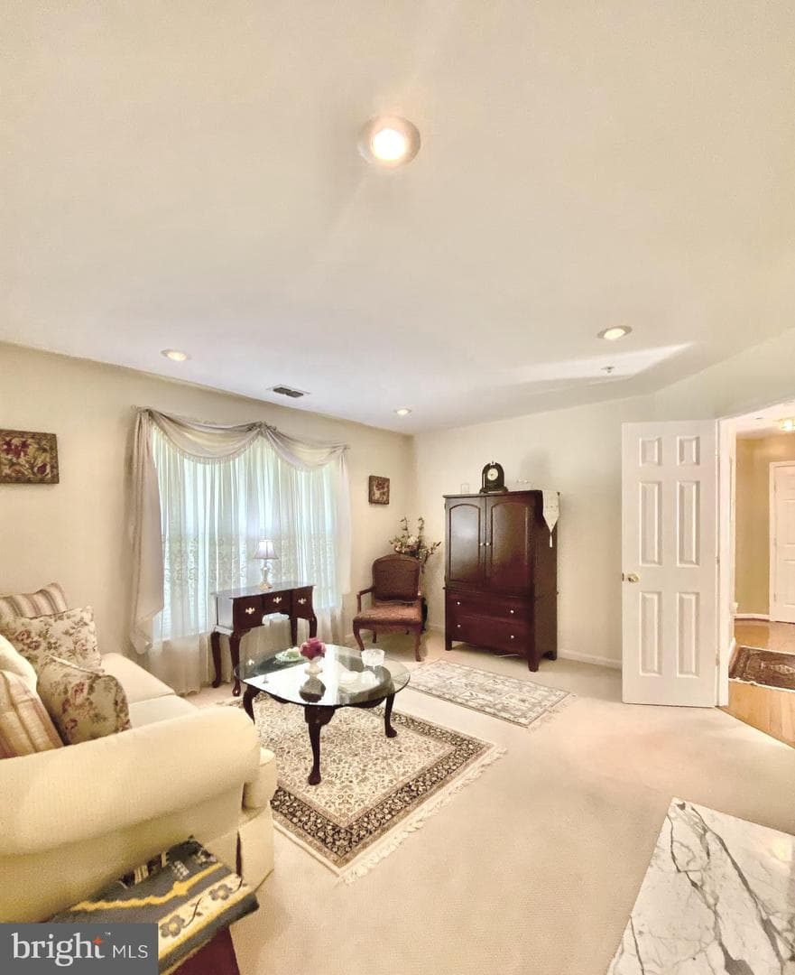 8045 Alloway Lane photo 18