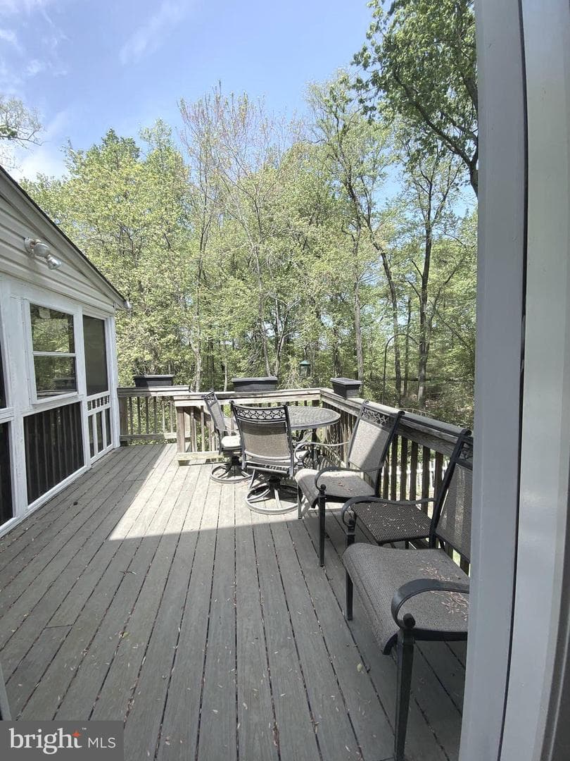 8045 Alloway Lane photo 32