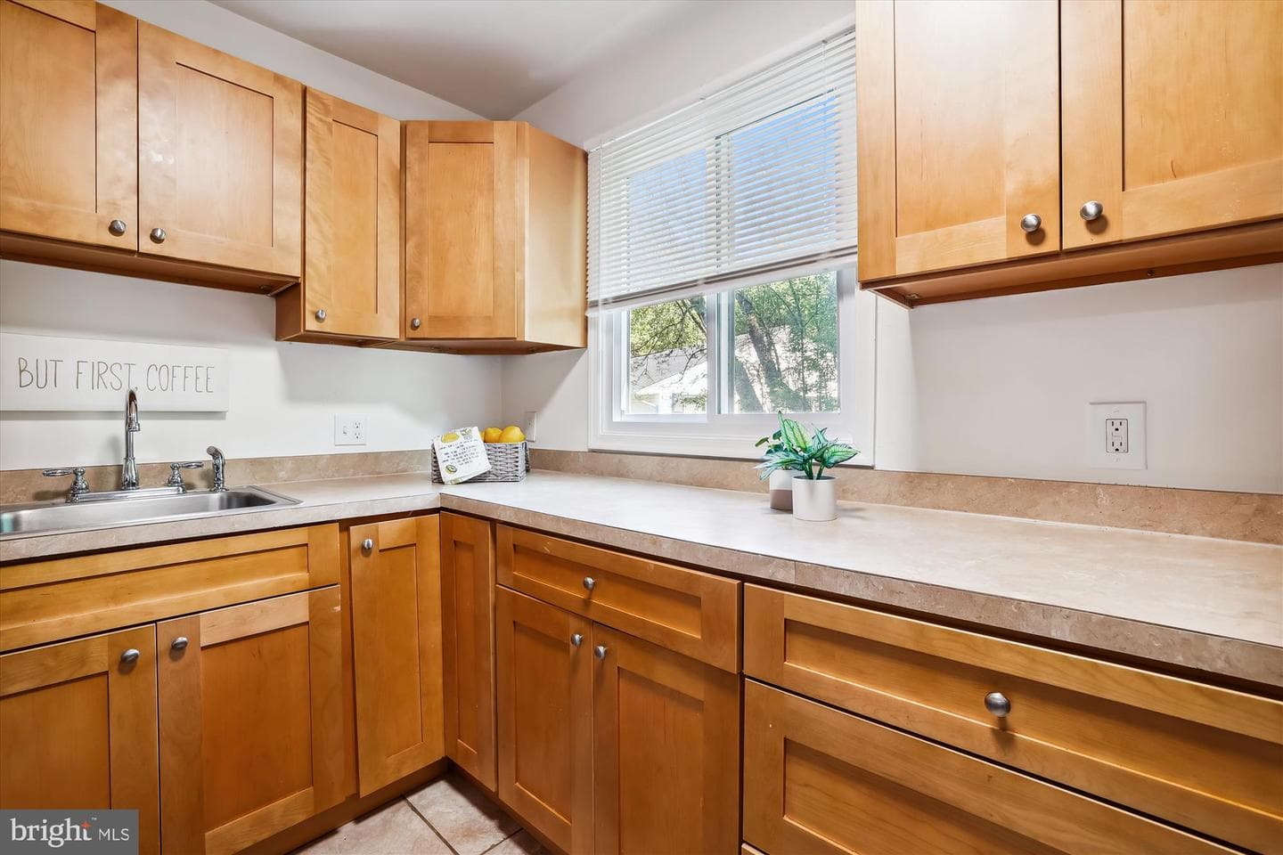 8209 Allendale Terrace photo 7