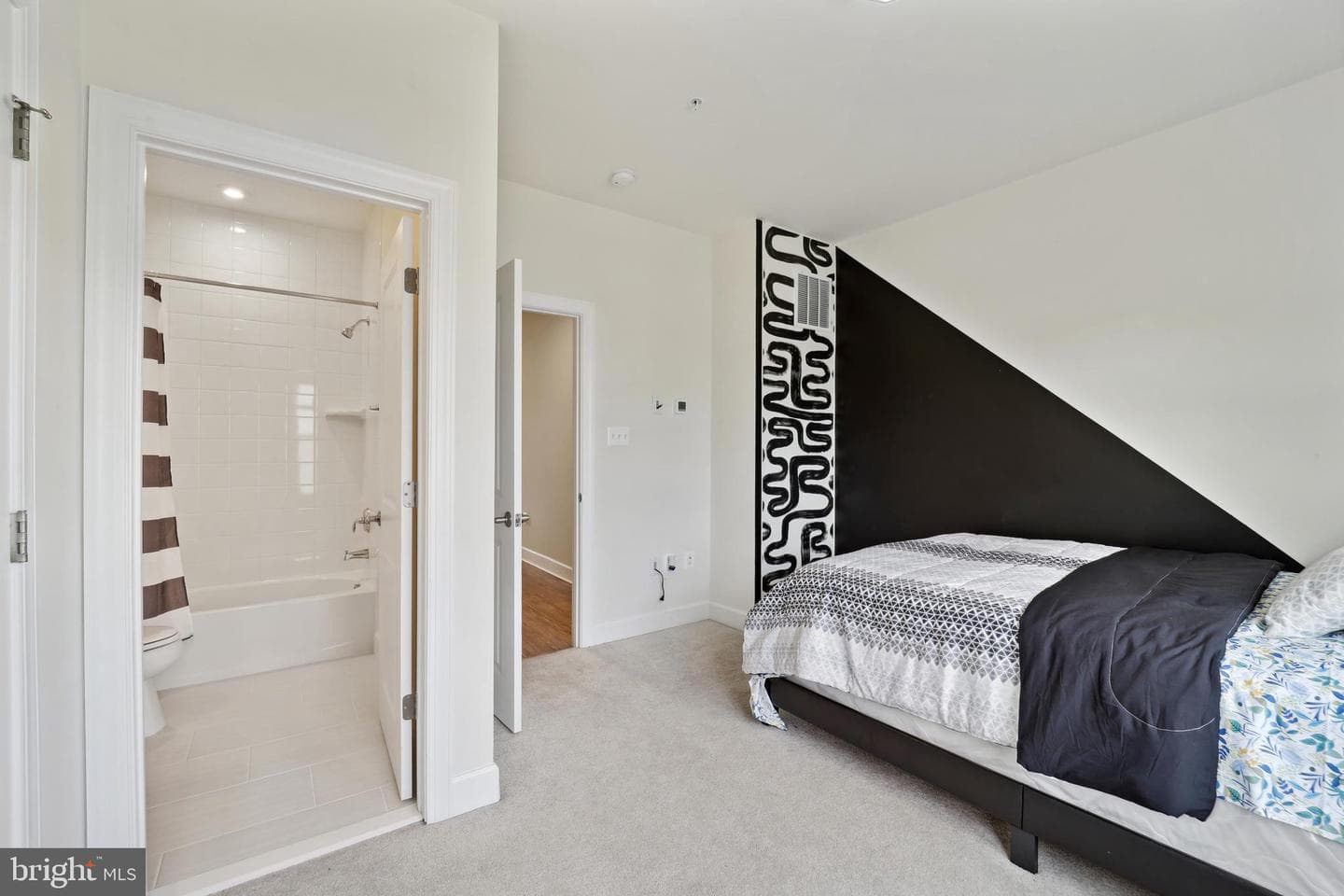 103 Capital Court photo 15
