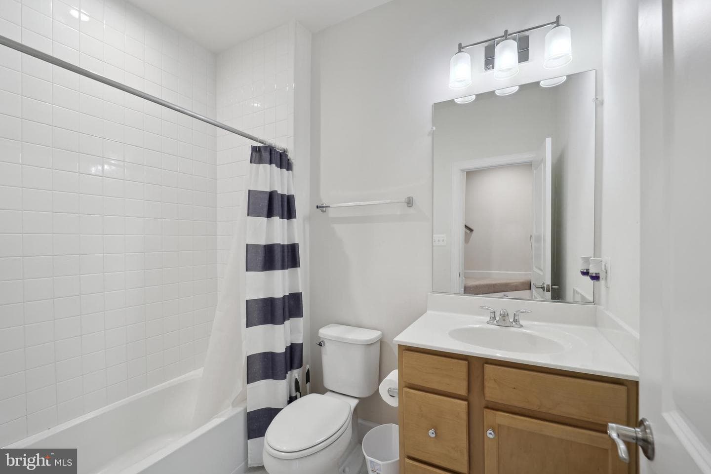 103 Capital Court photo 19