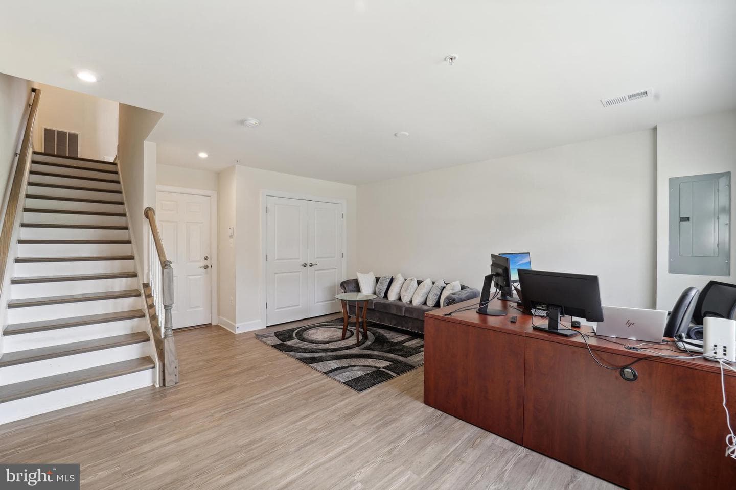 103 Capital Court photo 2