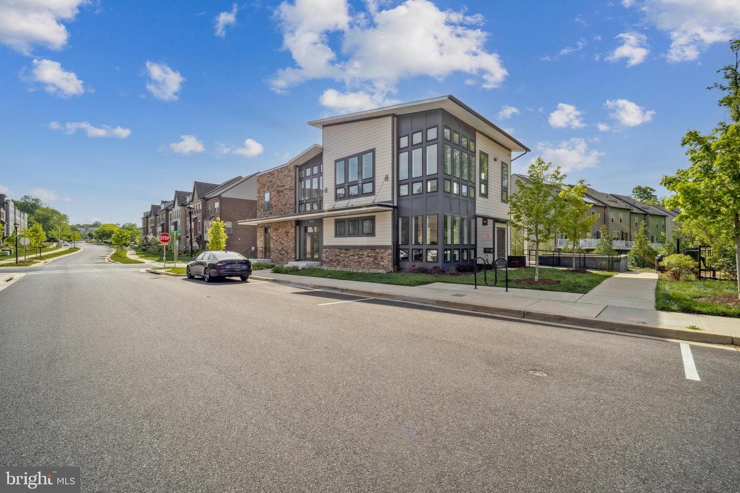 103 Capital Court photo 28
