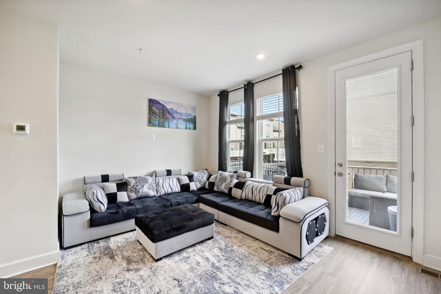 103 Capital Court photo 4