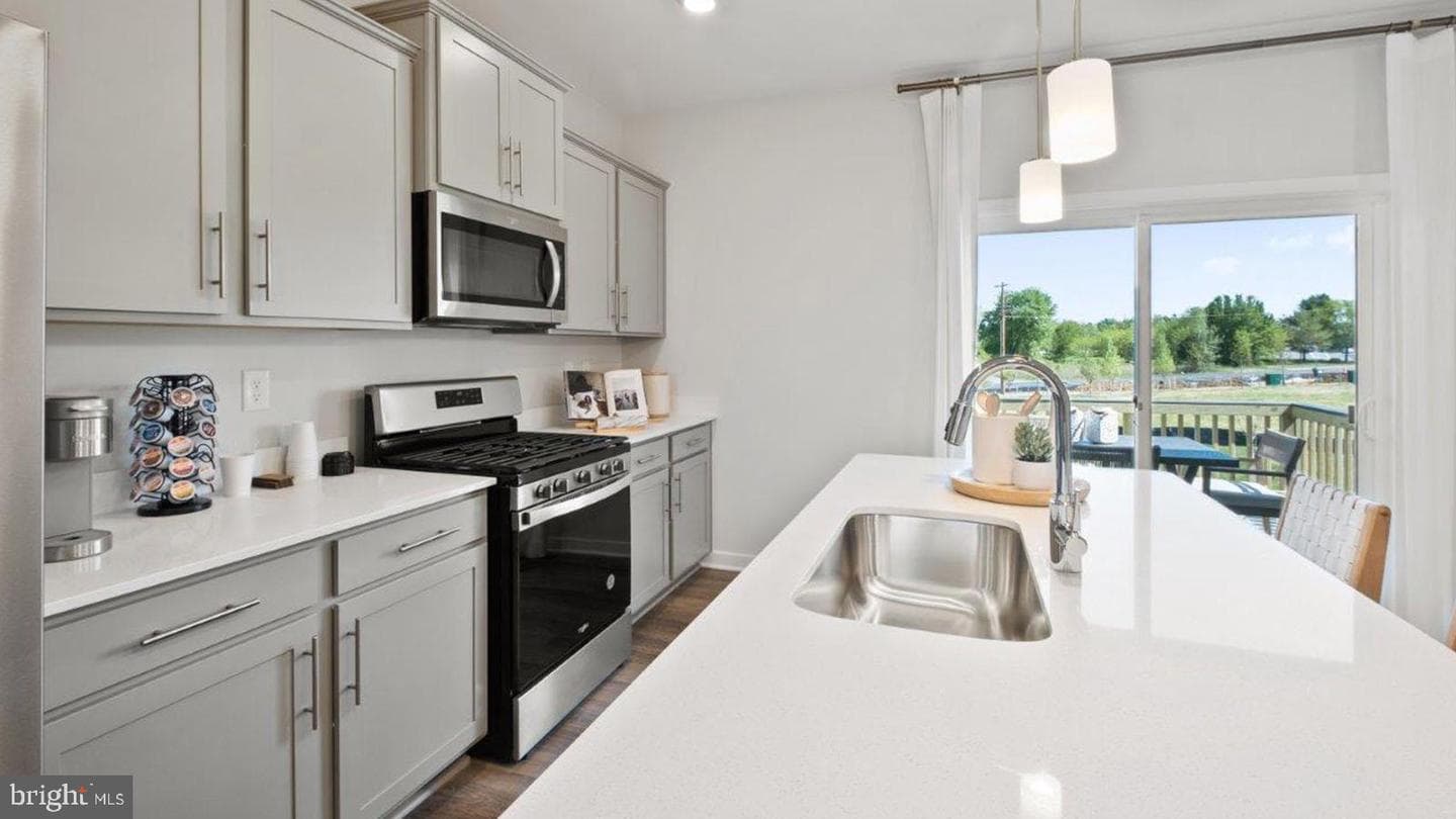 7530 Daybreak Drive photo 25