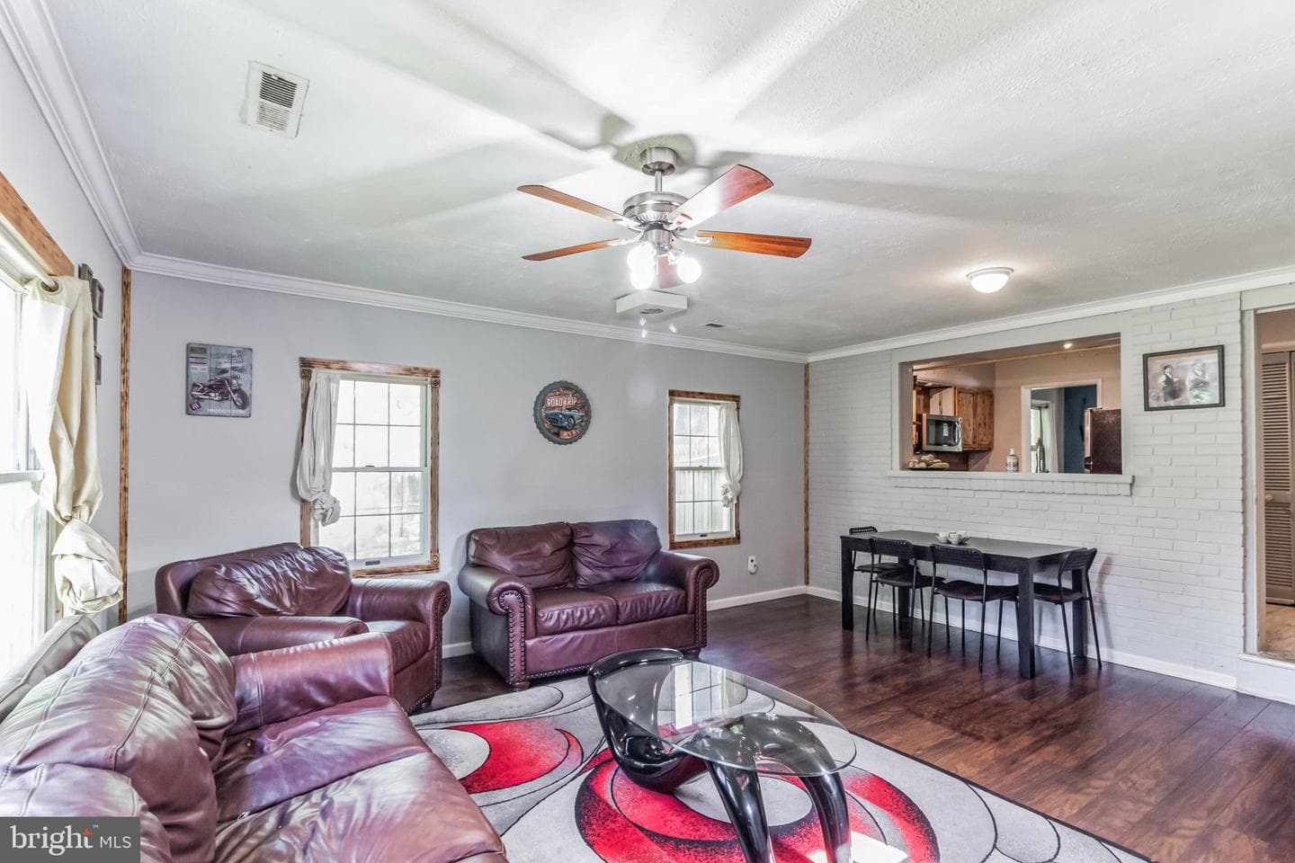 2214 Apache Street photo 10