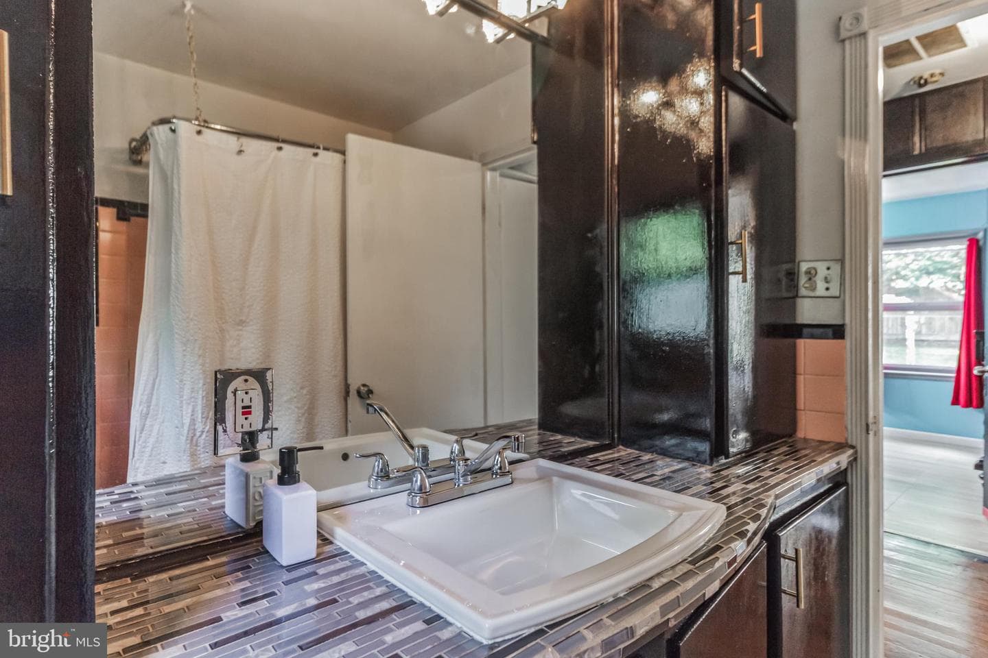 2214 Apache Street photo 19
