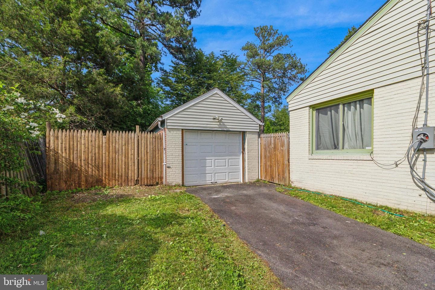 2214 Apache Street photo 24