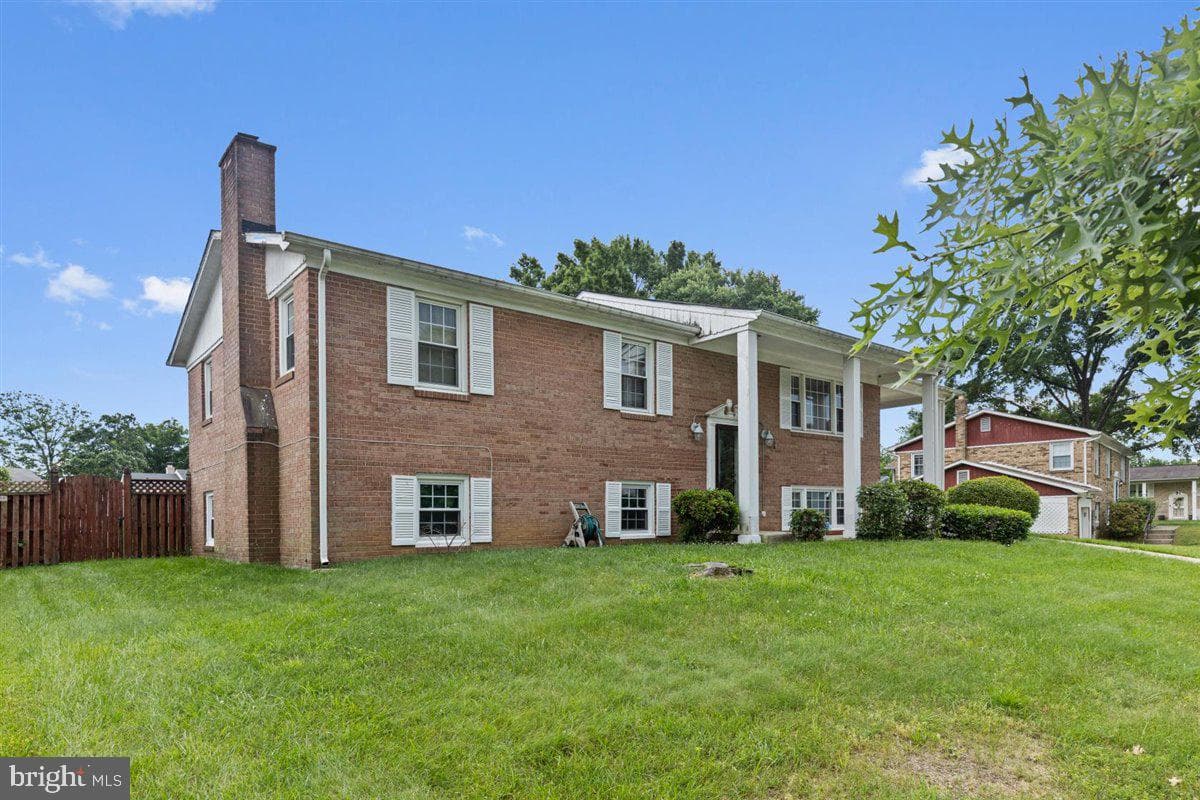 5703 Plata Street photo 3