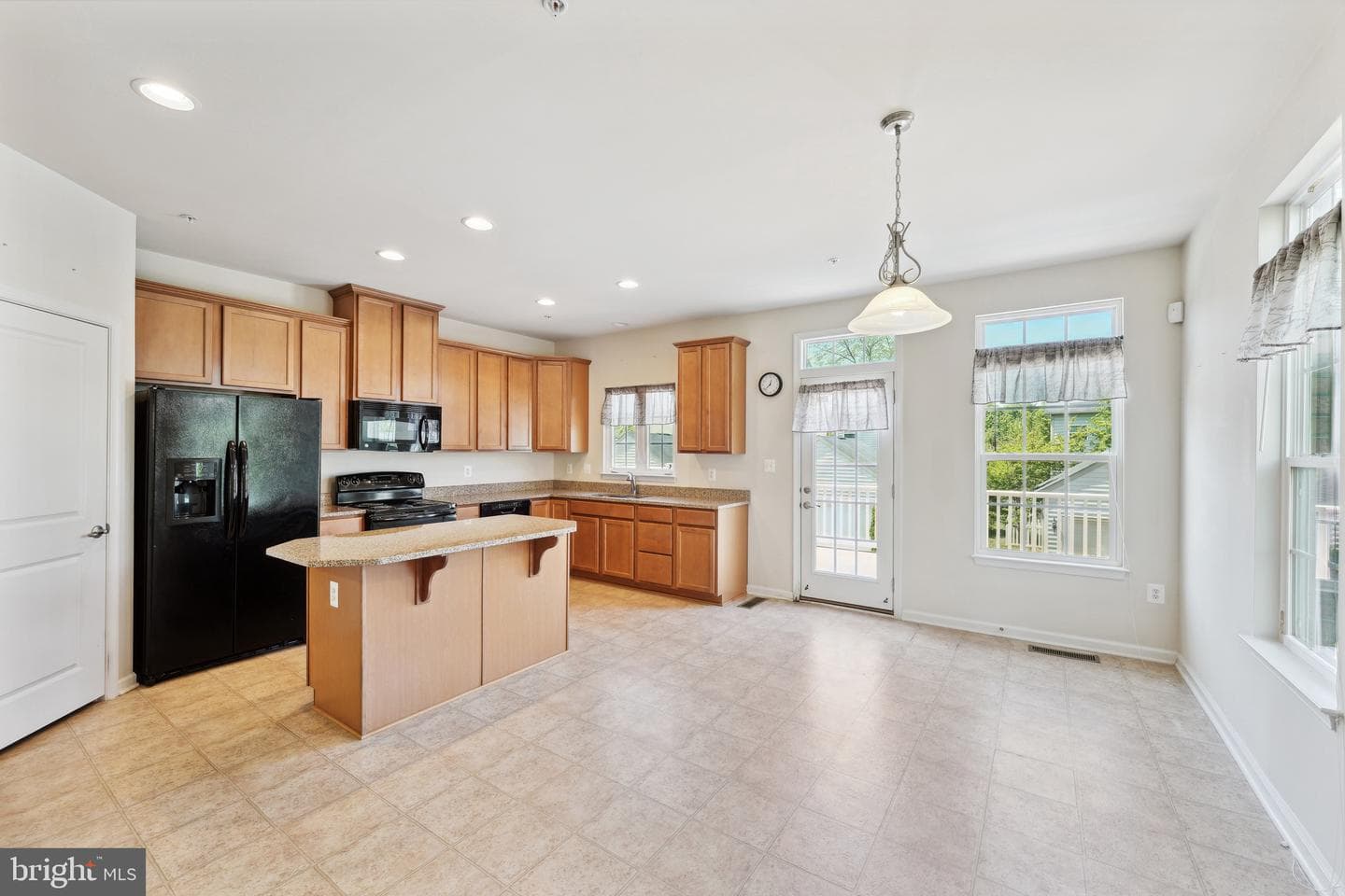 2412 Baileys Pond Road photo 6