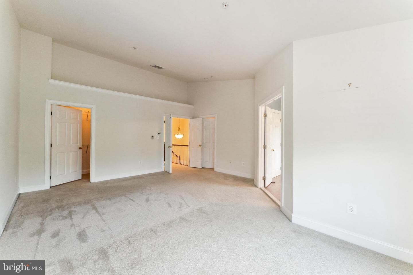 4234 Chariot Way photo 15
