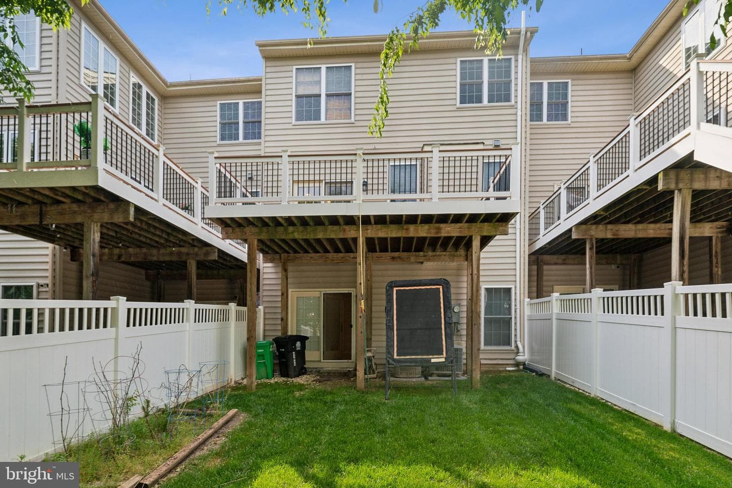 4234 Chariot Way photo 24