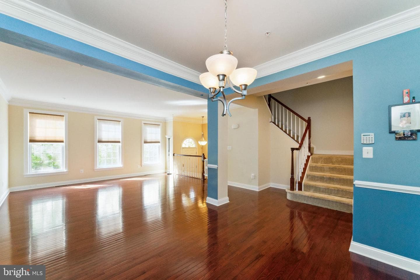 4234 Chariot Way photo 5
