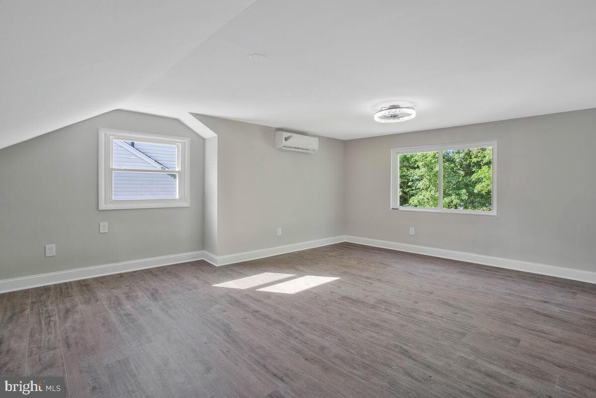 4911 Maury Place photo 22