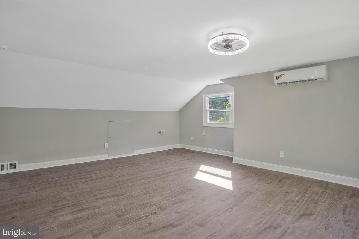 4911 Maury Place photo 24