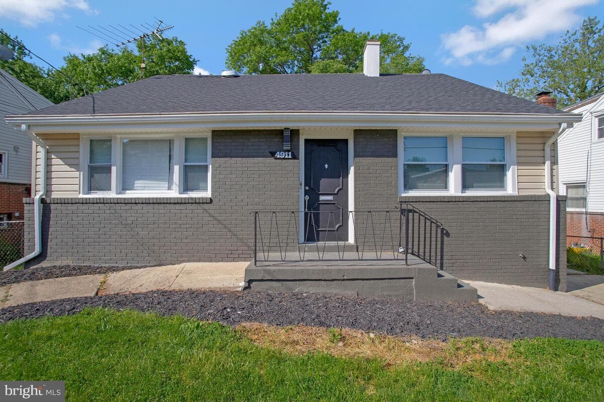 4911 Maury Place photo 4