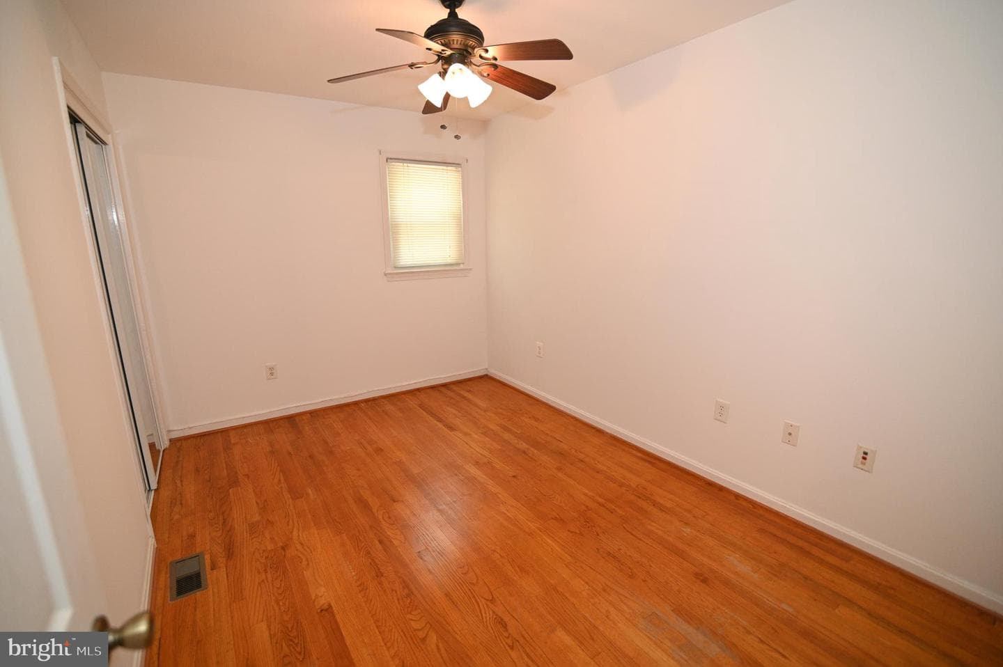 16706 Old Cabin Place photo 24