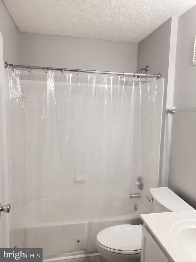 3704 Excalibur Court #202 photo 17
