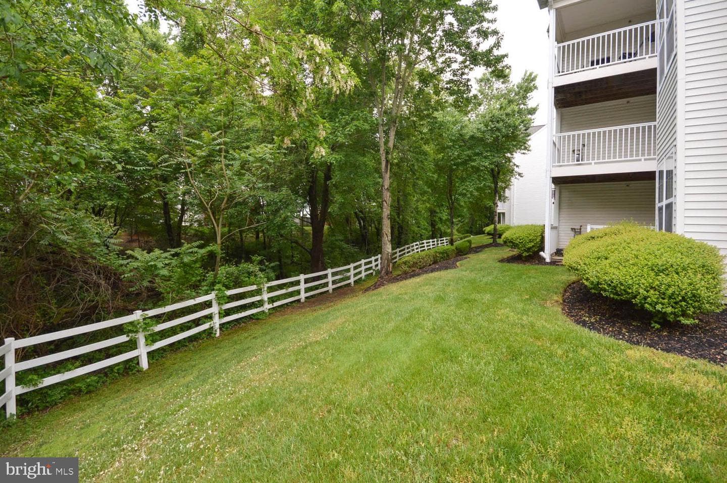 3704 Excalibur Court #202 photo 26