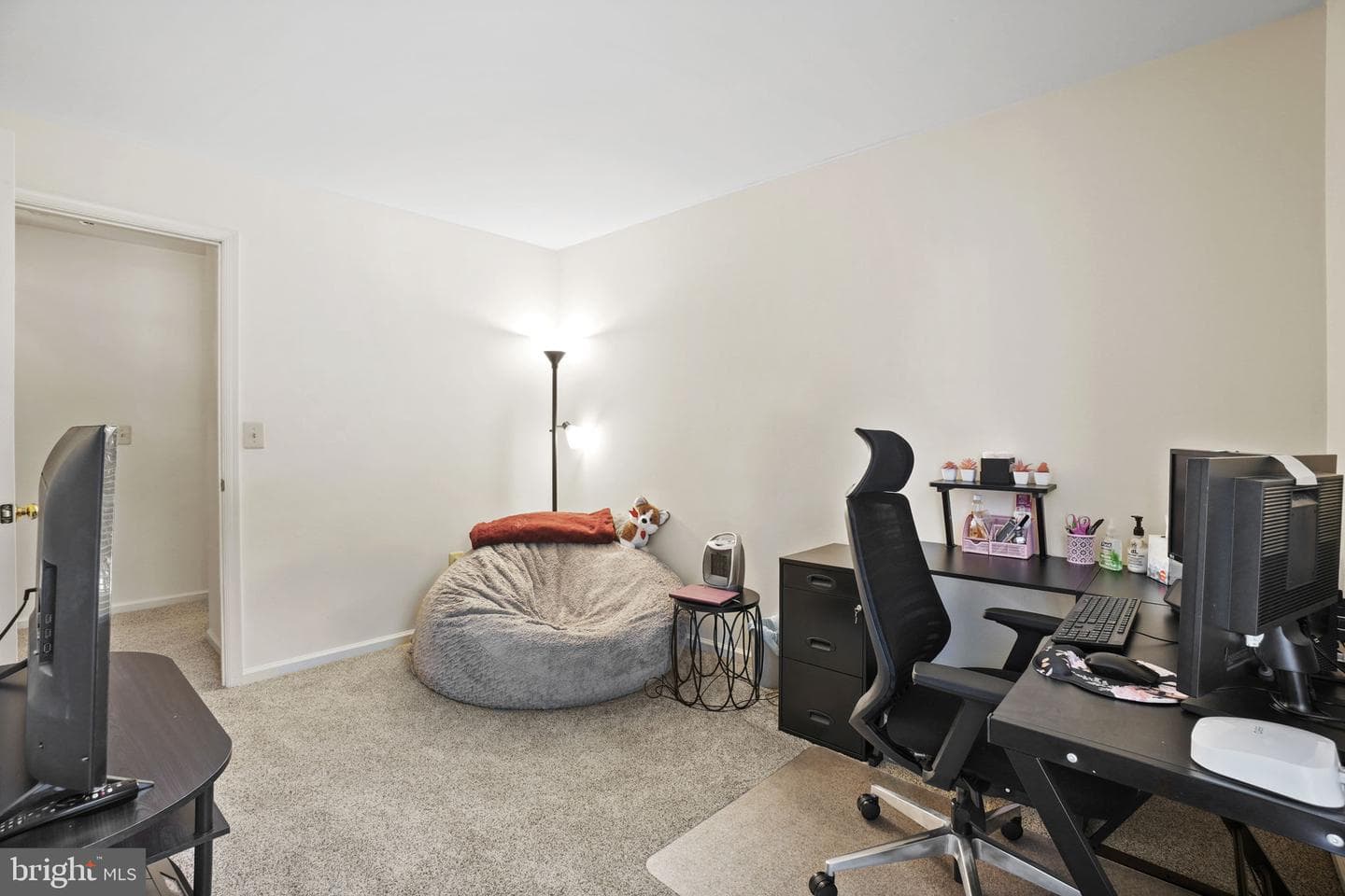 5404 Lakevale Terrace photo 15