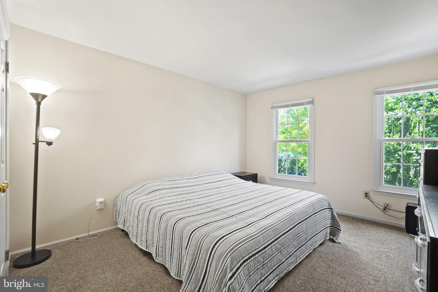 5404 Lakevale Terrace photo 16