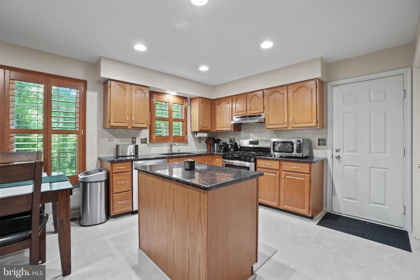 5404 Lakevale Terrace photo 3