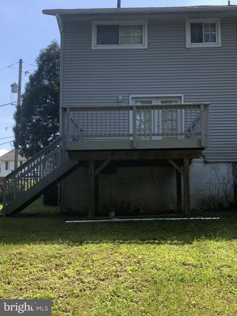 608 Cedarleaf Avenue photo 4