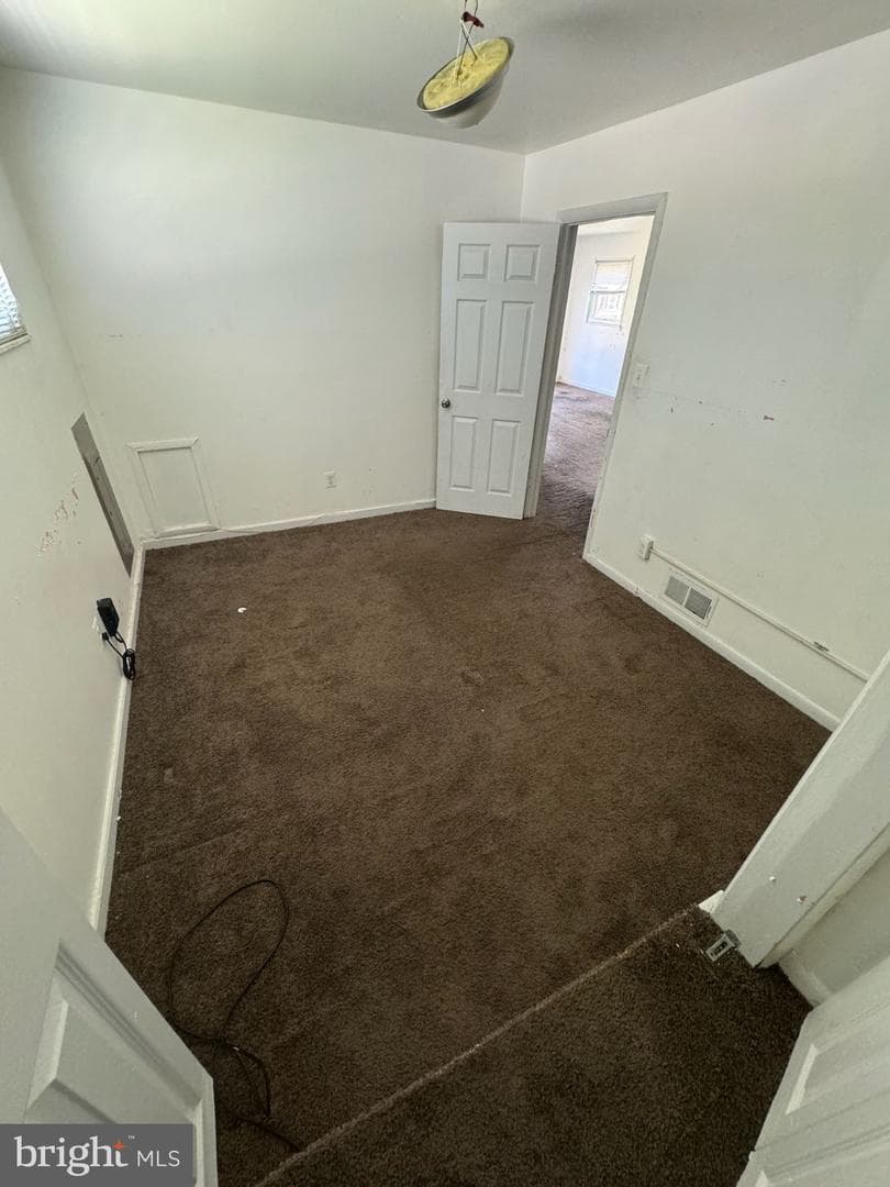 6503 Seat Pleasant Drive photo 4