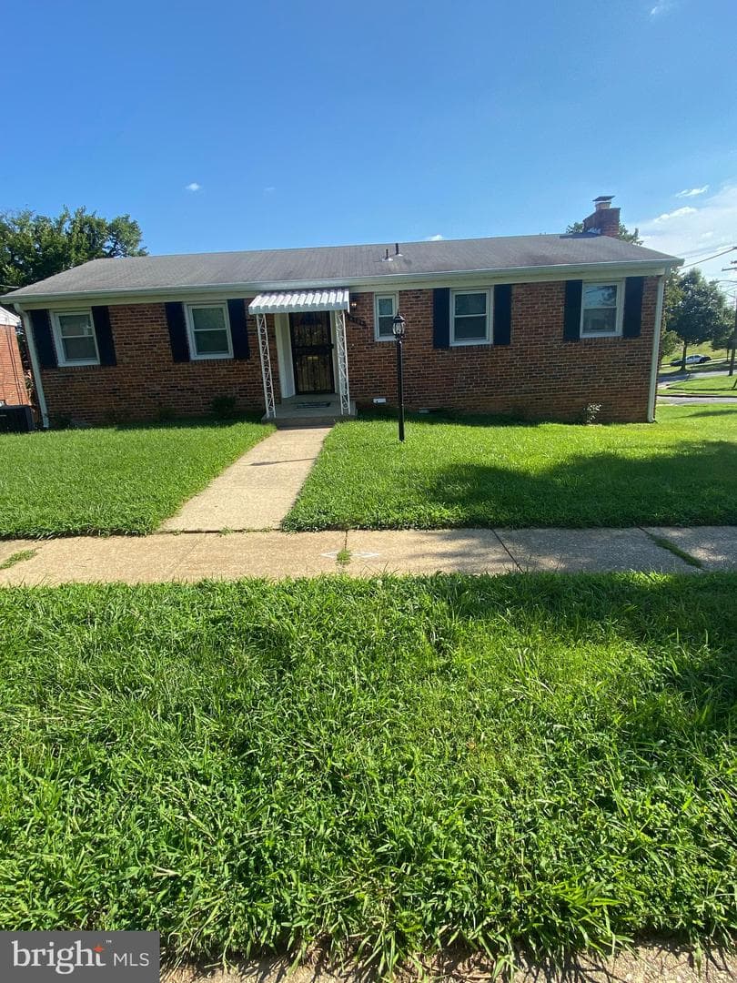 4106 22nd Avenue photo 2