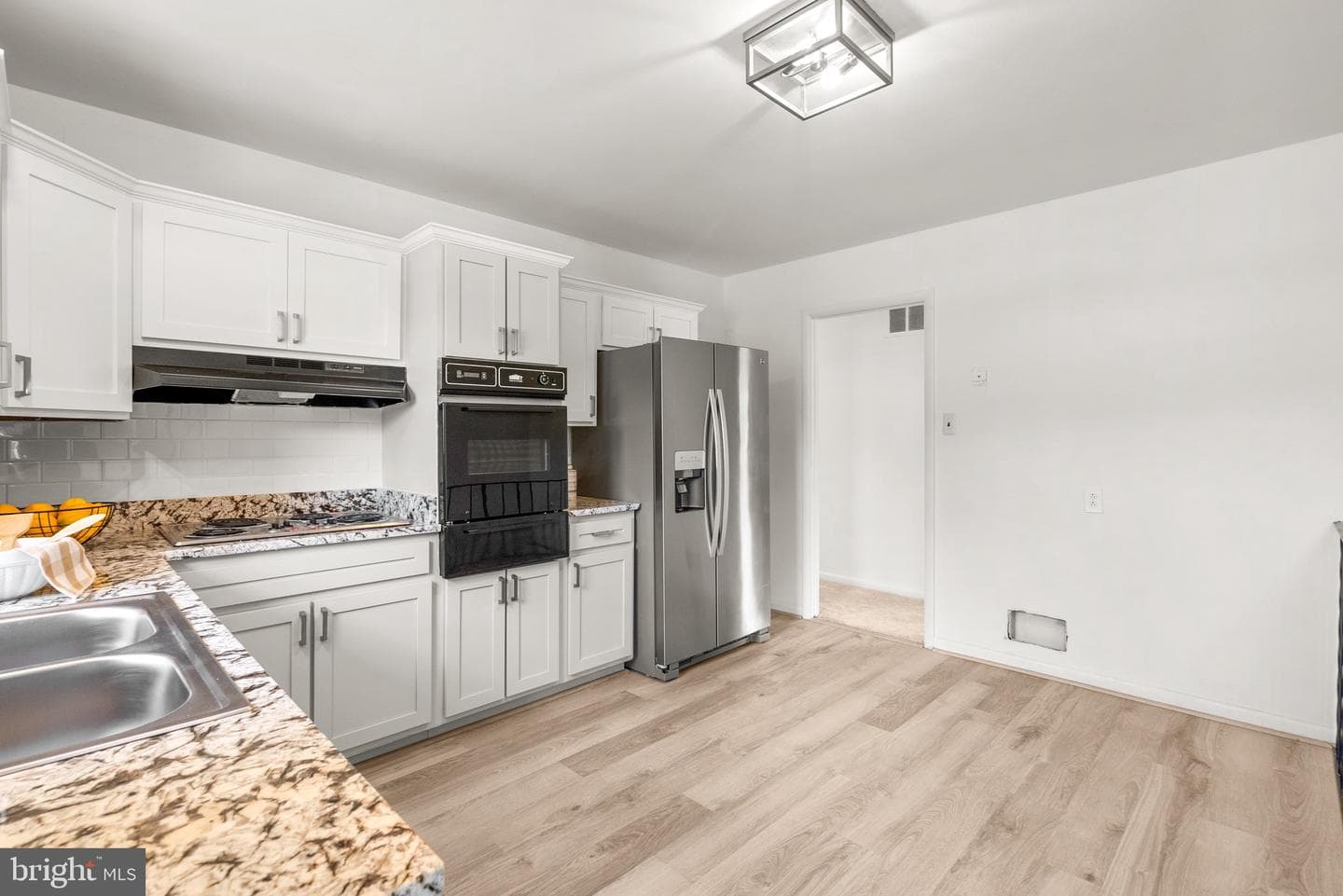 6701 Janet Lane photo 9