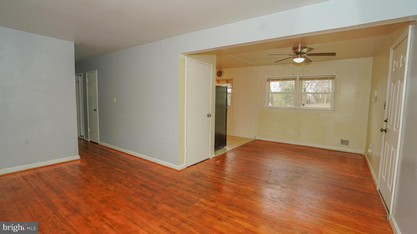 102 Pepper Mill Drive photo 4