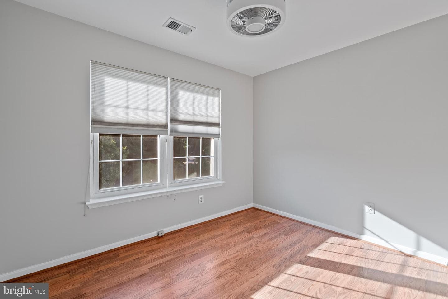 7818 Heartwood Lane photo 32