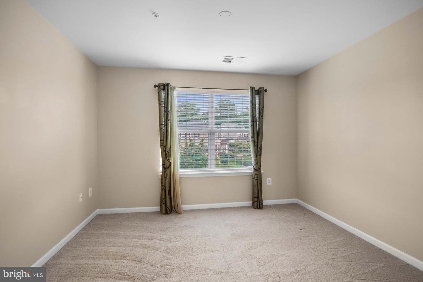 17205 Madrillon Way photo 32
