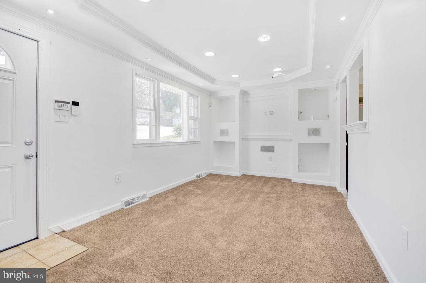 4705 Heath Street photo 12