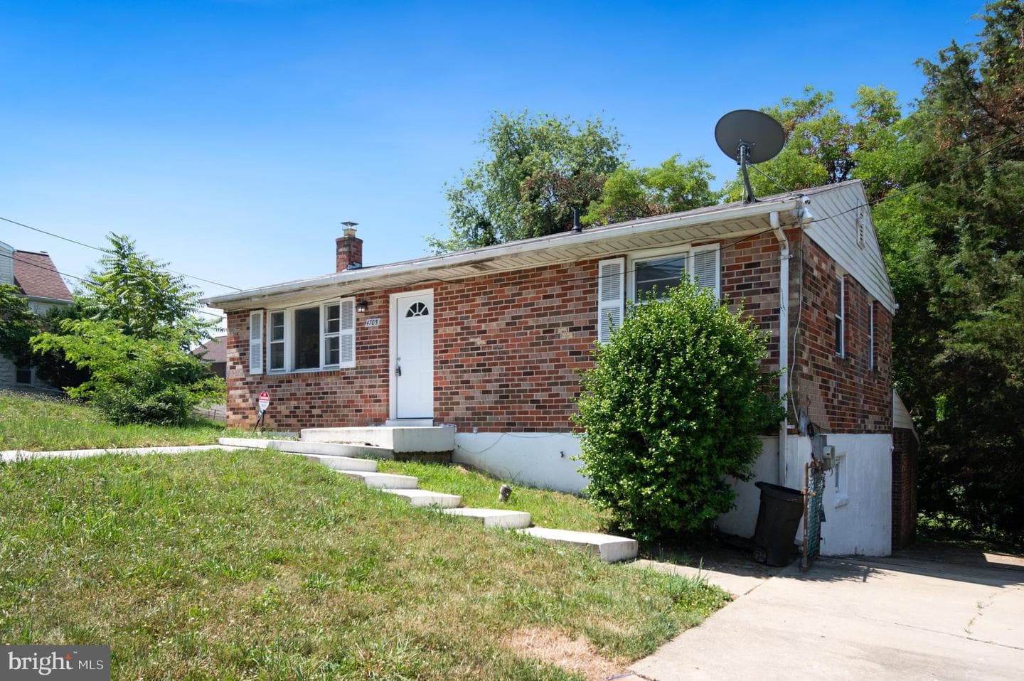 4705 Heath Street photo 2