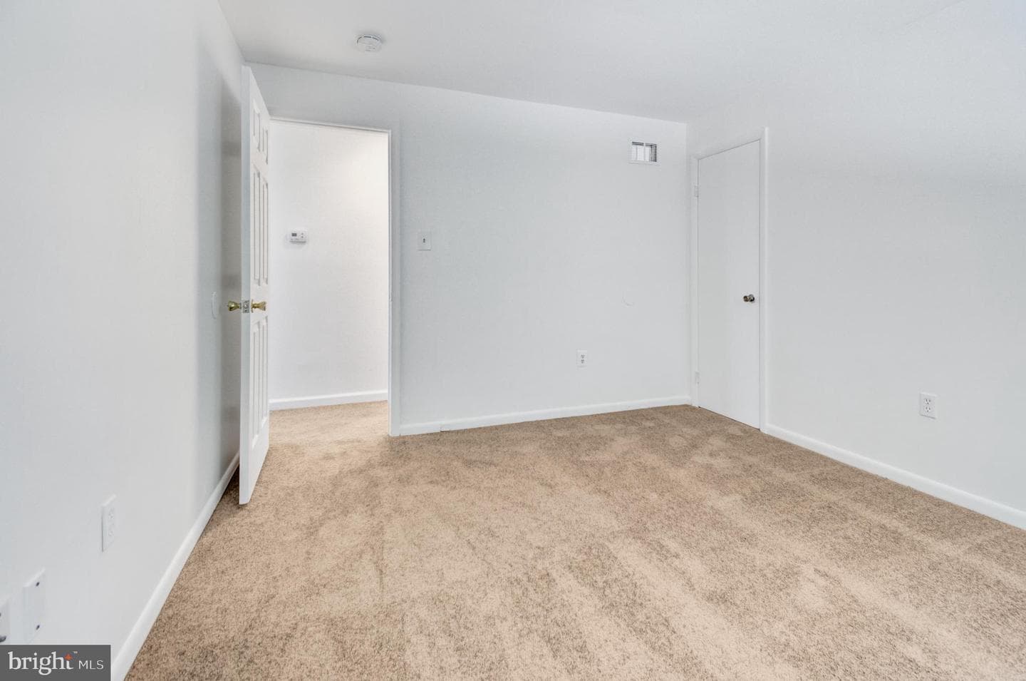 4705 Heath Street photo 29